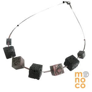 Collar Cubos Rosa Cobre/Lava